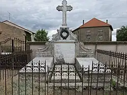 Grab der Familie Guaita, darunter der Esoteriker Stanislas Guaita