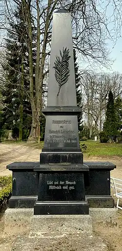 Grabmal Heinrich Lenschau