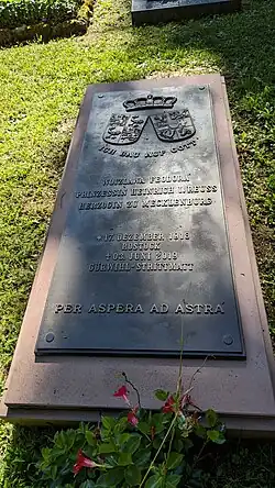 Grabmal von Woizlawa-Feodora Prinzessin Reuß im Kloster Arnsburg