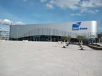 Blick von Speyerer Straße auf den SNP Dome (März 2021)