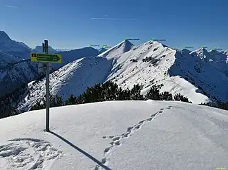Kammverlauf mit Großem Zunderkopf und Vorderem Felderkopf gesehen vom Brünstelskopf