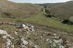 Der Höhleneingang in der Vallone Lamalunga