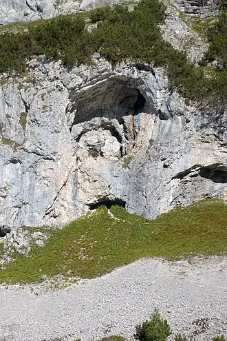 Portal der Grubsteinhöhle