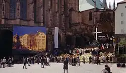 Die Domstufen nach dem Amoklauf am Gutenberg-Gymnasium (2002)