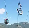 Bergungskorb an einer Seilbahn