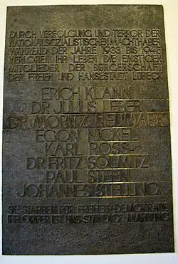 Gedenktafel im Lübecker Rathaus für die Bürgerschaftsmitglieder, die Opfer des Nationalsozialismus wurden