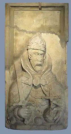 Kaiser Karl V. (?) aus der Fassadendekoration des Hauses zur Münze