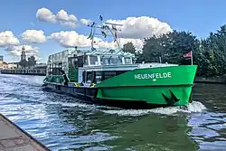 Die Neuenfelde am Anleger Steinwerder (2022)