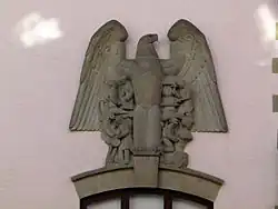 Skulptur am Hafenmarkt 1, Reformarchitektur