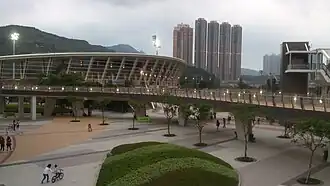 Zugang über Fußgängerbrücke, 2014