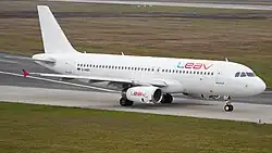 Ein Airbus A320-200 der LEAV Aviation