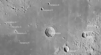 Foucault südöstlich von Harpalus (LROC-WAC)