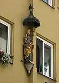 Marienfigur am Bürgerhaus Hartmannstraße 1