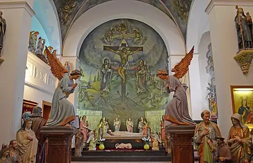 Innenansicht mit Blick auf die Apsis