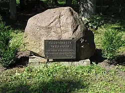 Gedenkstein: „Haustenbeck 1659–1939“