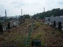 Wien: Trasse des 1996 stillgelegten Heiligenstädter Astes der U6 mit Ruderalvegetation