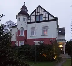 „Villa, Einfriedung“, Kirchstraße 57