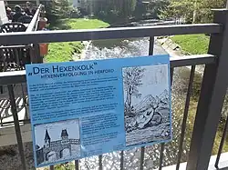 Gedenktafel an die Hexenverfolgung auf der Radewiger Brücke beim Hexenkolk