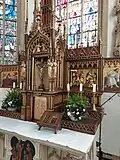 Hochaltar mit Figuren und Reliefs des Bildhauers August Schmiemann