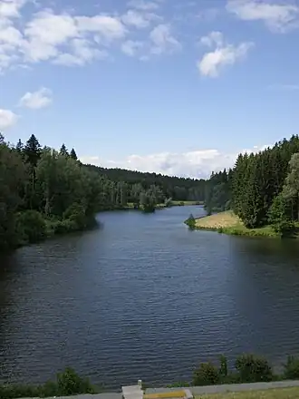 Stausee Rehnenmühle, Blick nach Nordwesten vom Damm