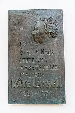 Gedenktafel Käte Lassen, Holm 49–51, Flensburg (1998)