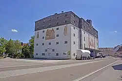 Hopfenaufbereitungs­gebäude