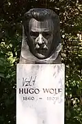 Hugo Wolf Denkmal im Meranpark in Graz