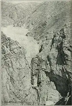 Bau des Staudammes, um 1914