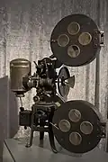 Stummfilmprojektor Monopol II aus den 1920er Jahren