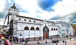 Außenansicht der Kirche San Juan Bautista von Süden (2014)