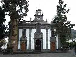 Basilika Nuestra Señora del Pino