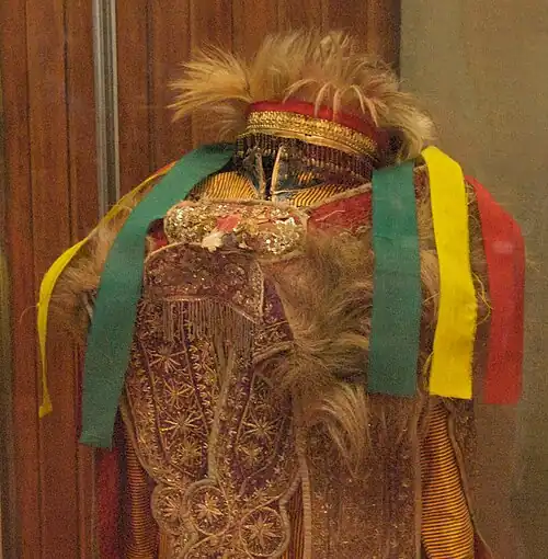 Äthiopische Königskrone mit Löwenmähne