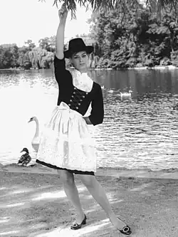 Inge Holzer-Siebert, Theater- und Filmschauspielerin