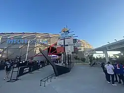 Der Haupteingang am 14. Oktober 2024