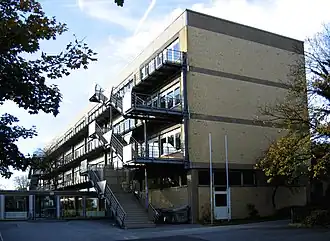 Hauptgebäude des Gymnasiums An der Stenner (2005)