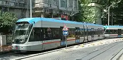 Moderne Straßenbahn in Istanbul (Türkei)
