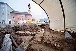 Römische Mauerreste unter dem heutigen Residenzplatz. Ausgrabungsarbeiten 2007