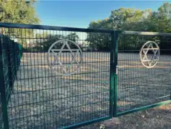 Eingangstor des Jüdischen Friedhofs in Hanau-Kesselstadt