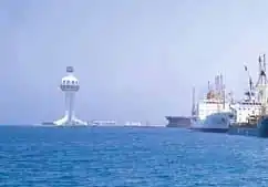 Leuchtfeuer am Seehafen „Jeddah Islamic Port“