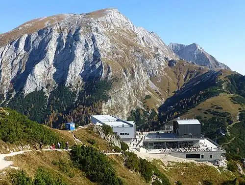 Jenner-Bergstation nach dem Neubau der Seilbahn mit Blick zum Hohen Brett