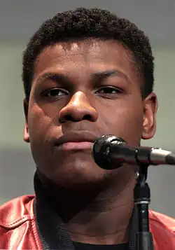 John Boyega spielt Finn.