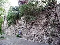 Teilstück der römischen Mauer am Mühlenbach