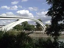 Fußgängerbrücke, im Volksmund Katzenbuckel