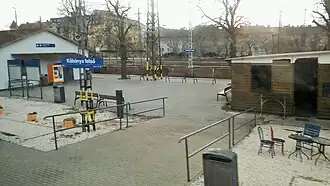 Hausbahnsteig mit Warteraum (2023)