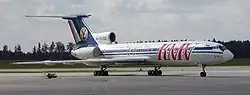 Eine Tupolew Tu-154M der KMV