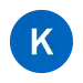 Rundes Liniensymbol mit dem weißen Großbuchstaben K in mittelblau gefülltem Kreis vor neutralem Hintergrund