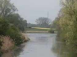 Das Flüsschen Kalflack von einer Brücke aus gesehen