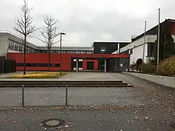 Haupteingang des Karl-von-Closen-Gymnasium Eggenfelden