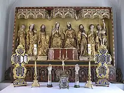 Altar im Seitenschiff