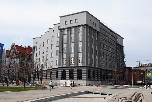 Gebäude der Bank Gospodarstwa Krajowego, 2021